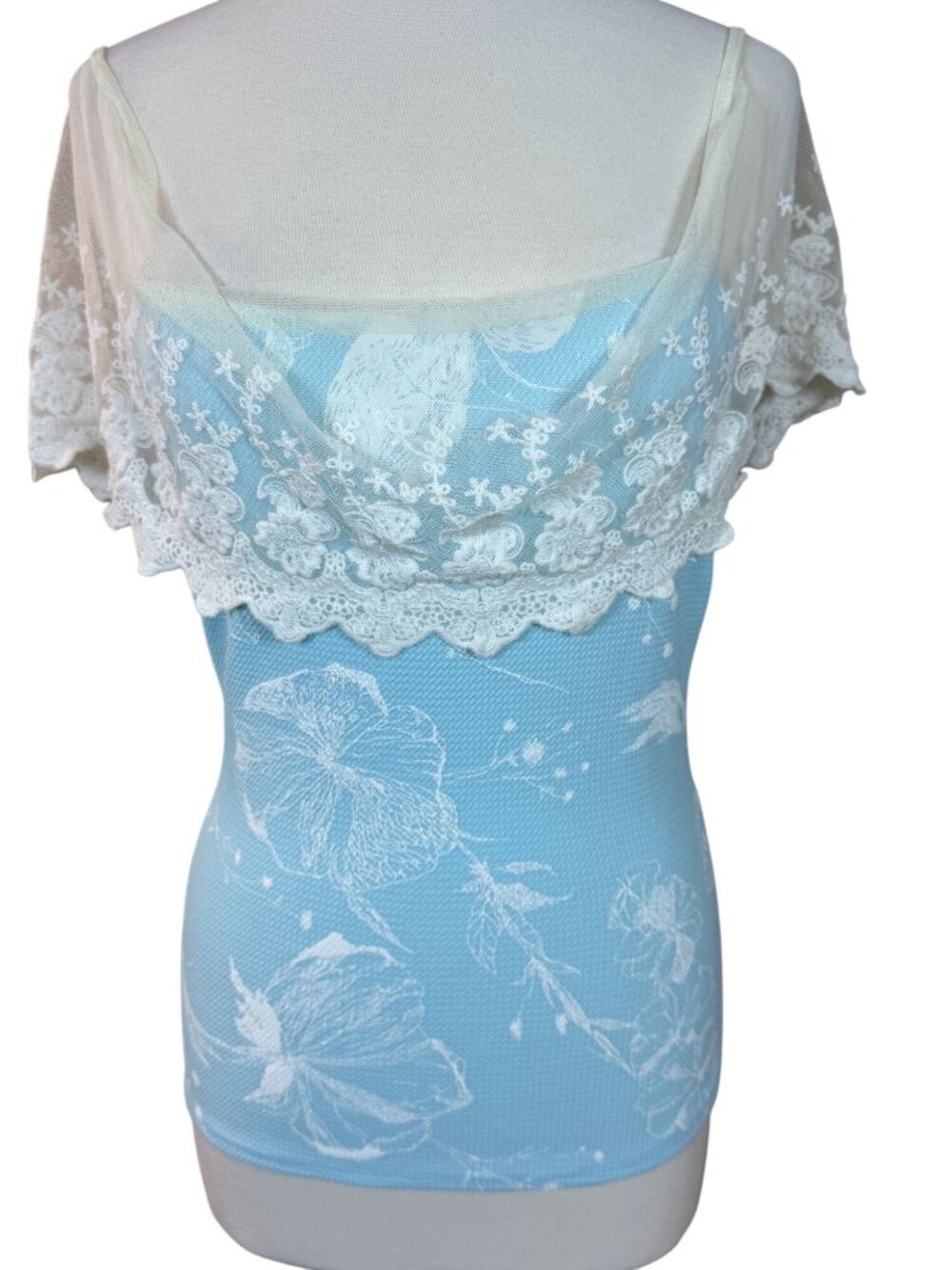 Freesia Lt Blue Pique White Florals Top Sheer White Scallop Lace Off Shoulder M